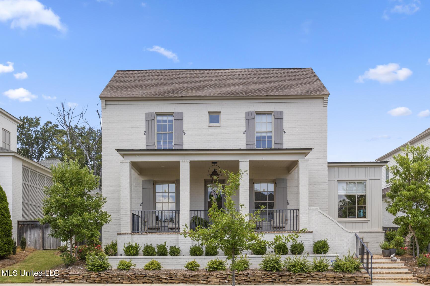 Image 1: 160 N Natchez-2