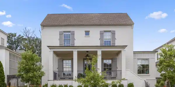 160 N Natchez Drive