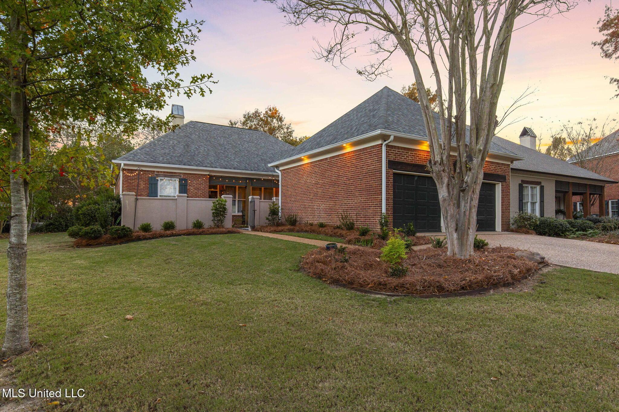 Image 1: 5-web-or-mls-115 Camden Ct-5