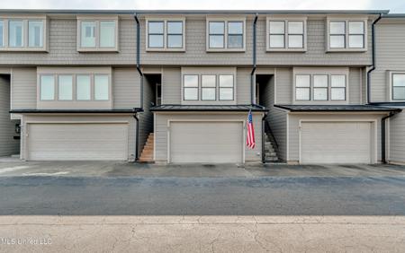 62 Breakers Lane