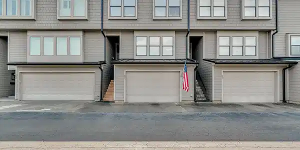 62 Breakers Lane