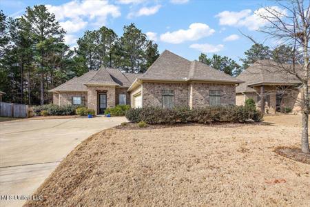 140 Hampton Ridge