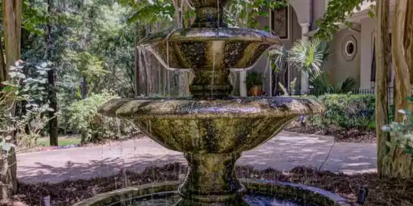 106 COACHMAN'S RD