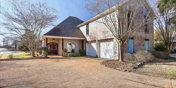 282 LIGHTHOUSE LN