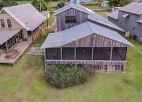 104 BRUNSWICK DR