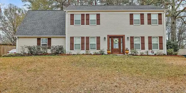 110 Rustic Dr Drive