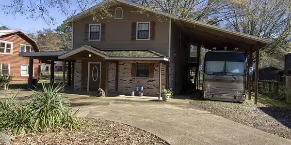 408 Old Rice Rd Road