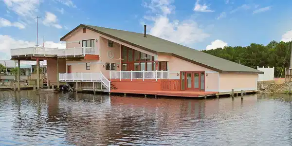 203 Harbor Drive