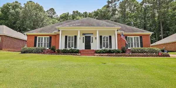 511 Cliffview Drive