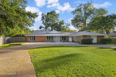 101 Oriole Place