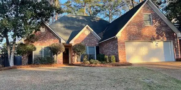 105 Pine Ridge Circle