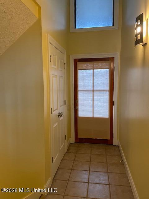 Image 3: Entrance 2
