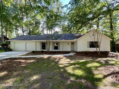 319 Swallow Drive