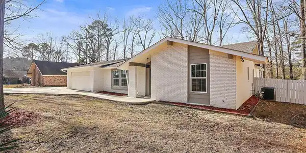 111 N Sweetgum Road
