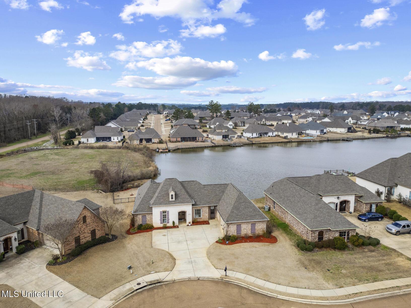 Image 2: 142 Camden Shores drone-2