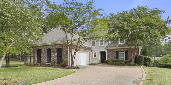 161 Overlook Pointe Drive