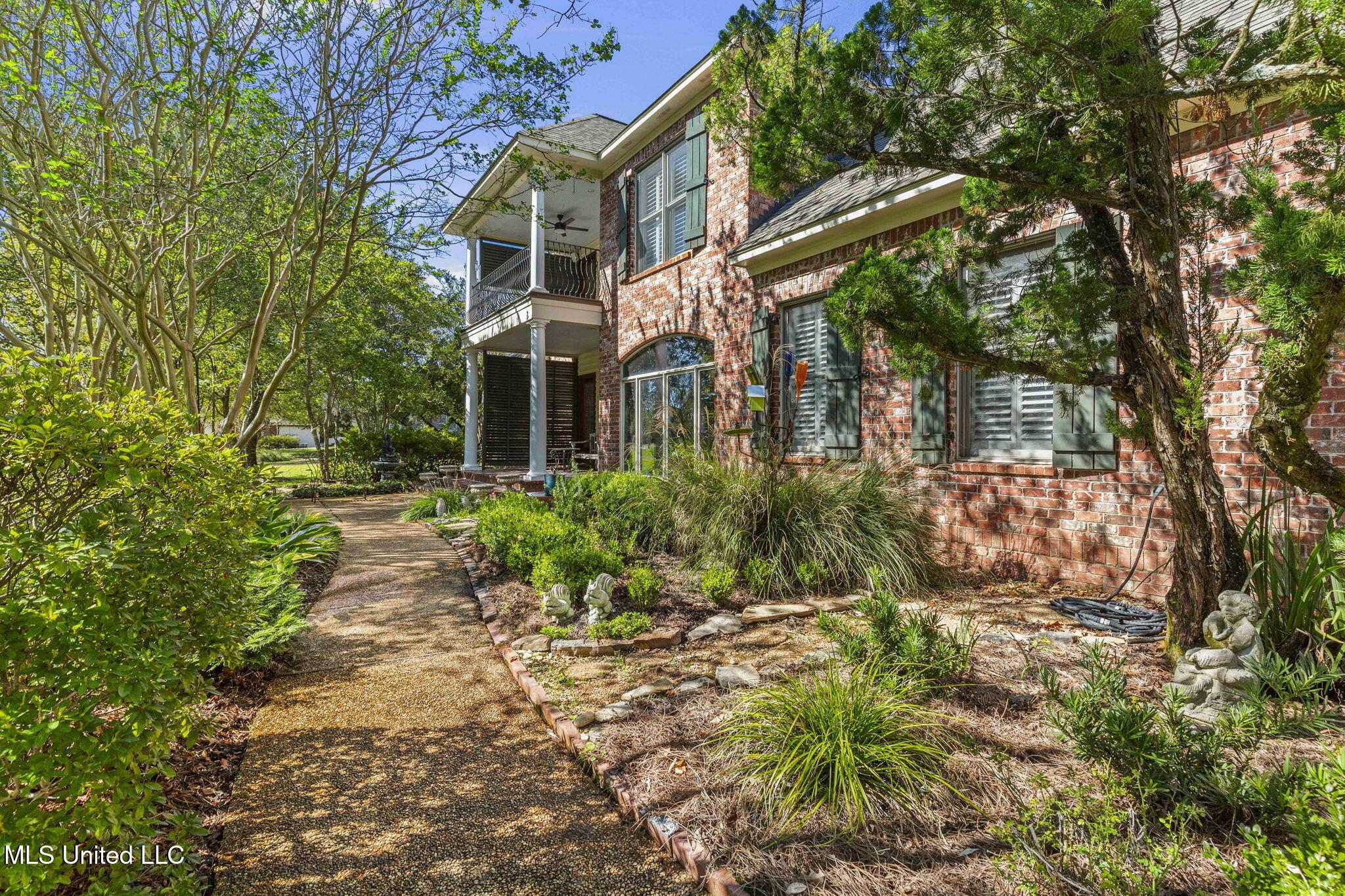 Image 3: 5-web-or-mls-176 Northshore-5