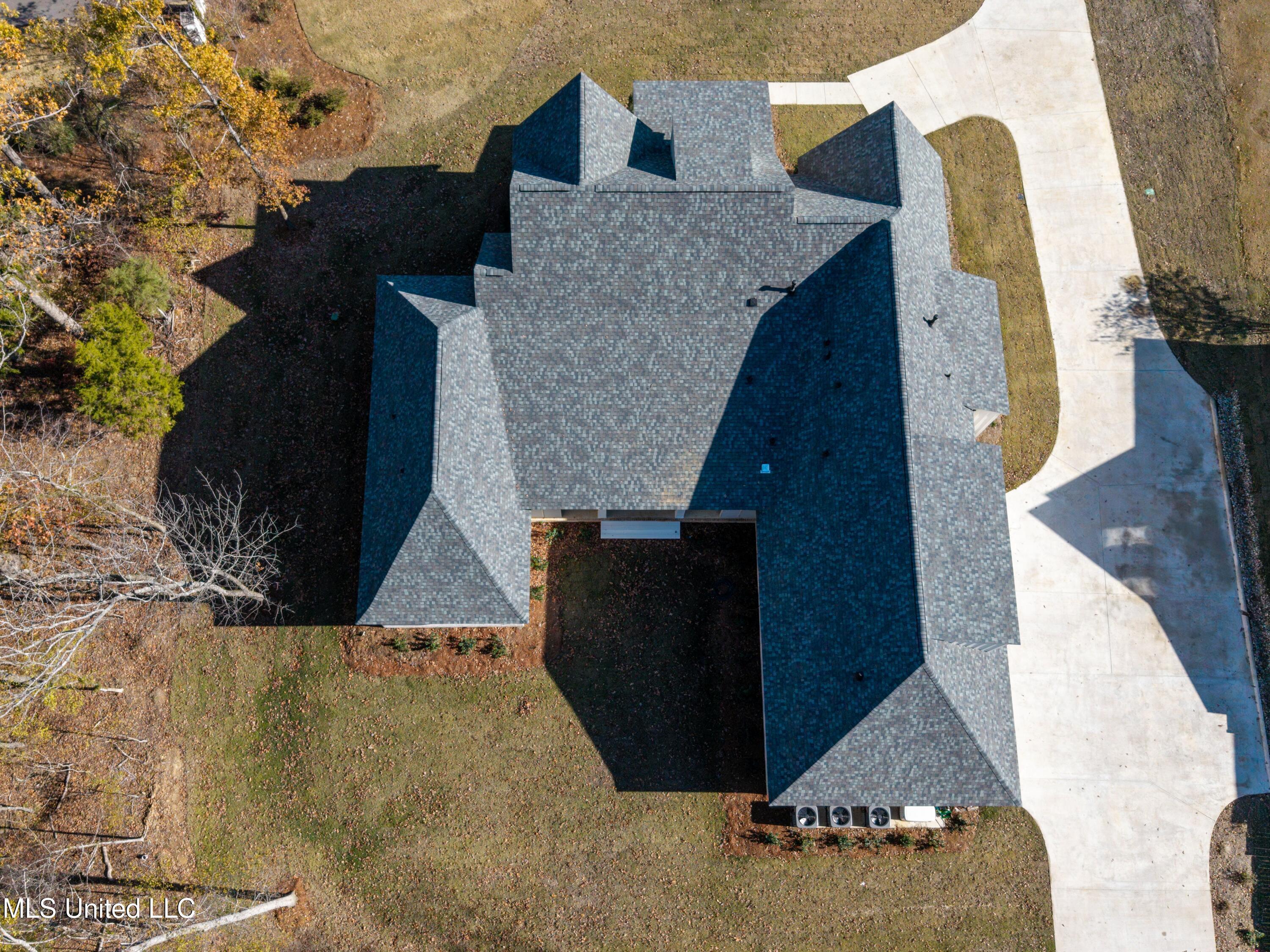 Image 4: DJI_20251209124327_0081_D