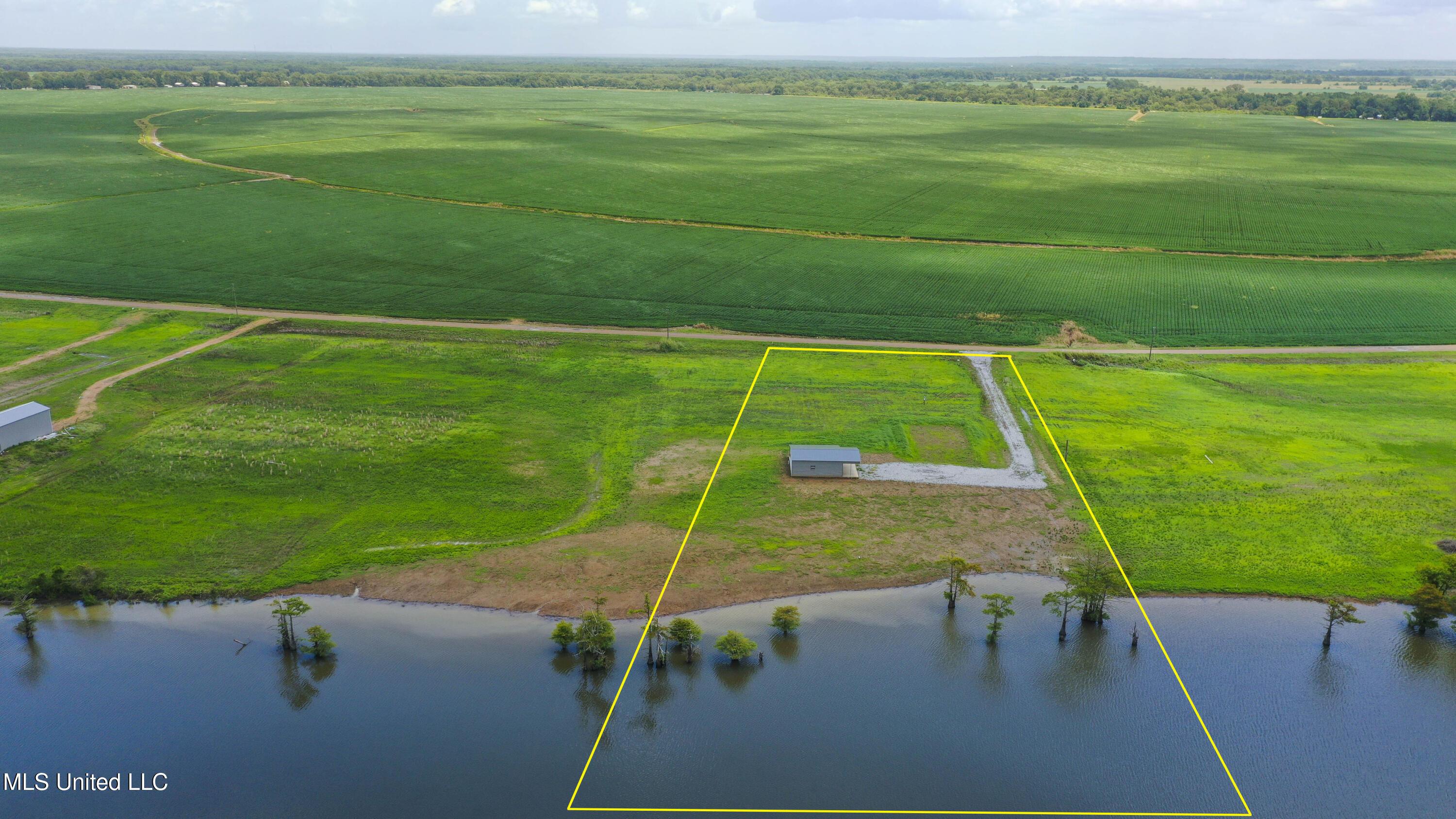 Image 2: Deerfield Rd-Lots-3a