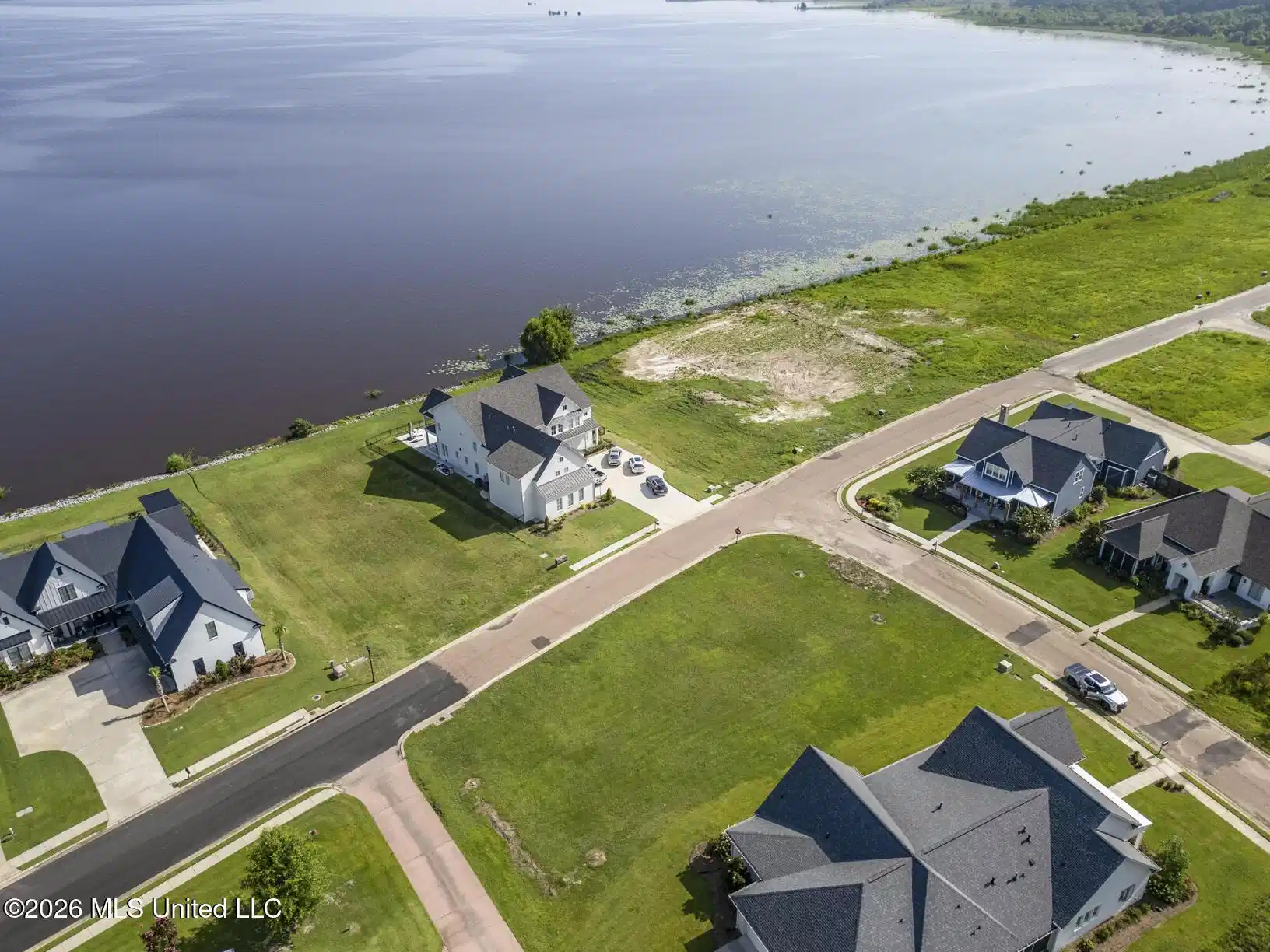 Image 1: Welcome to 817 Arbor Pointe
