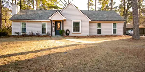 313 Lakeside Drive