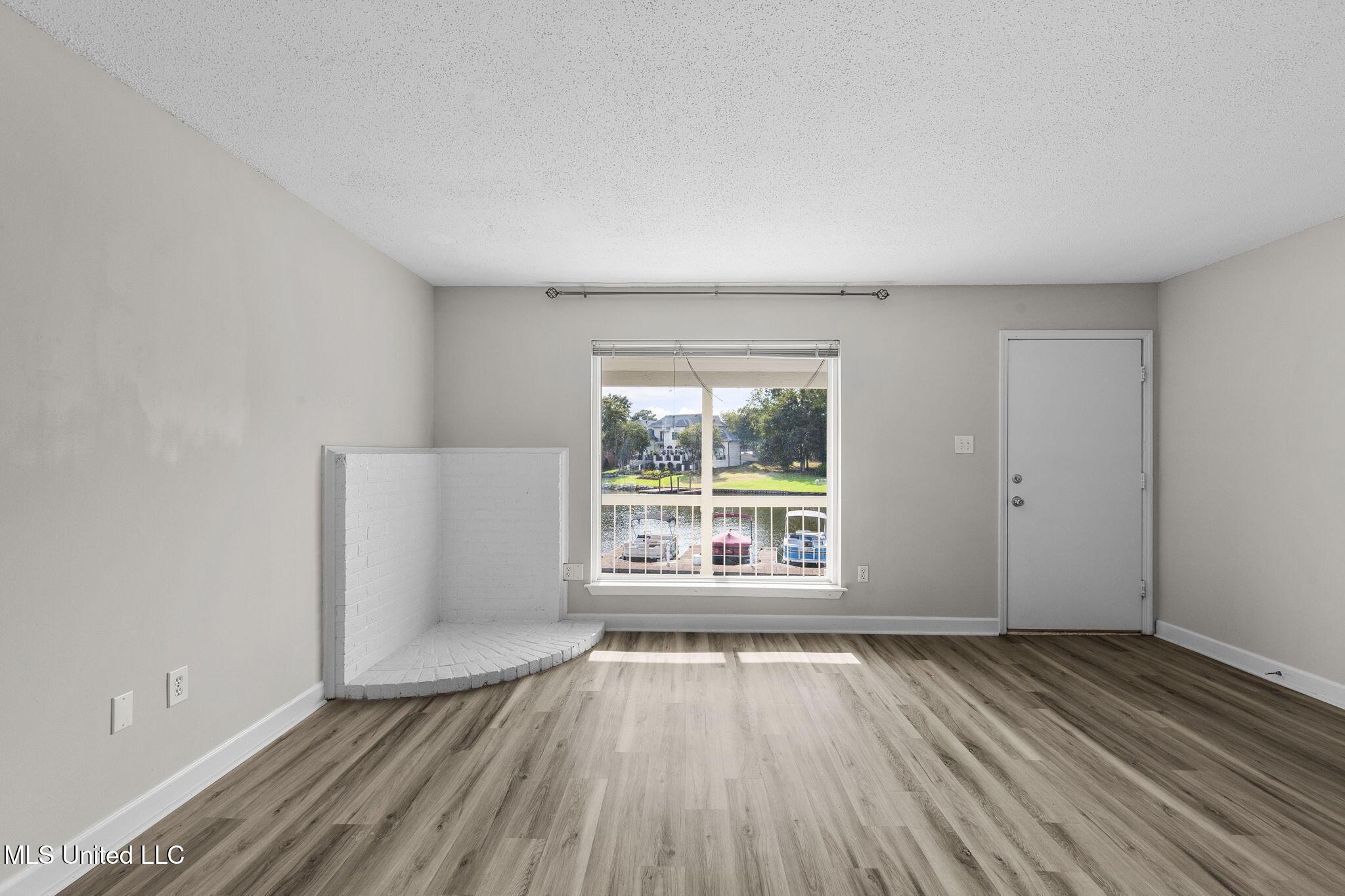 Image 4: 11-web-or-mls-Unit 708-Point Clear-11