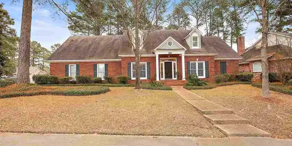 301 HILLCHASE DR