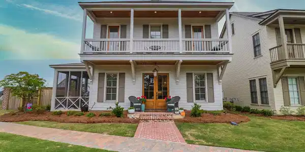 111 LEMOYNE BLVD