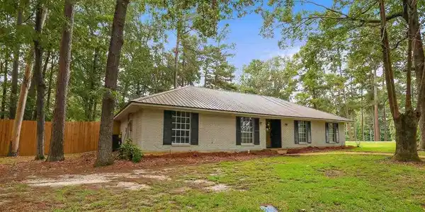 100 PINE RD