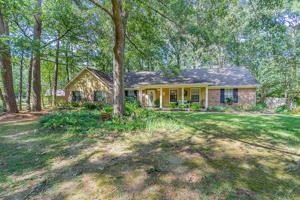 203 MAGNOLIA TRAIL