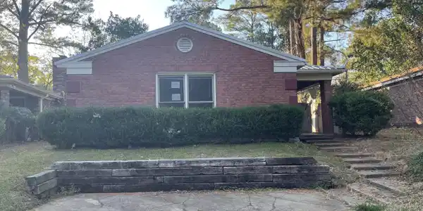 12 Ashland Avenue
