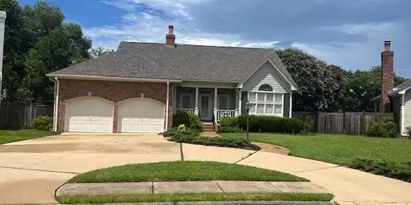 106 Baytowne Square