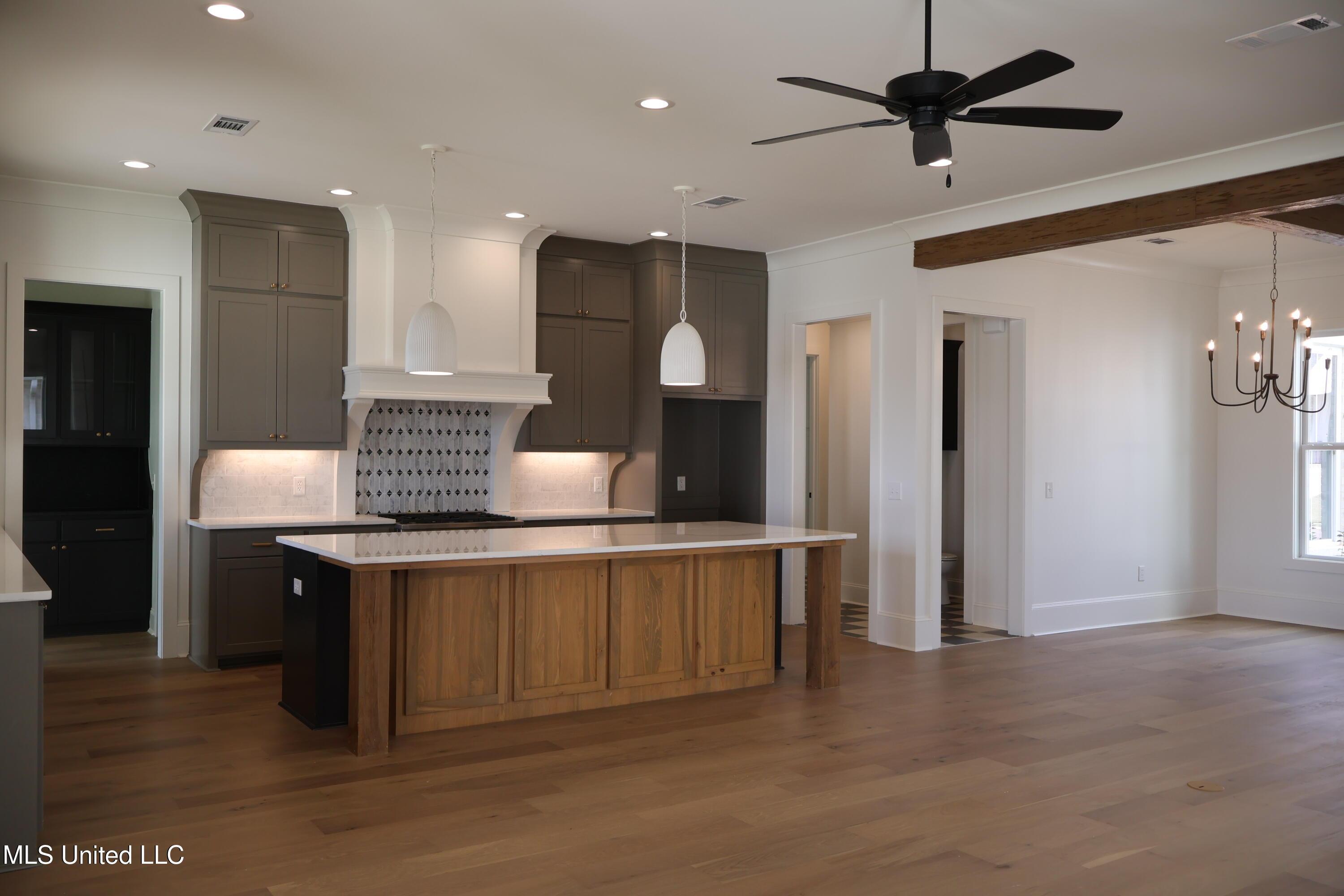 Image 4: 112 kitchen:dinign