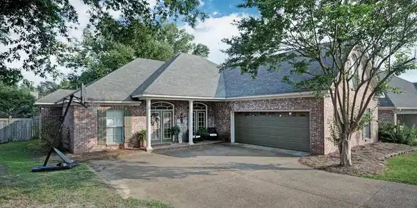 619 Overlook Point