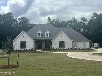 517 Central Cir