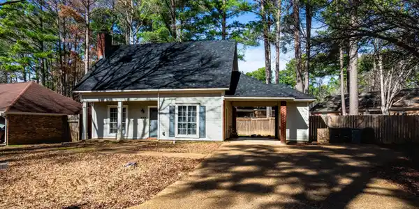 665 Twin Harbor Place