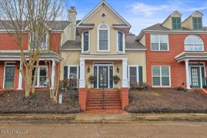 16 Baytowne Row