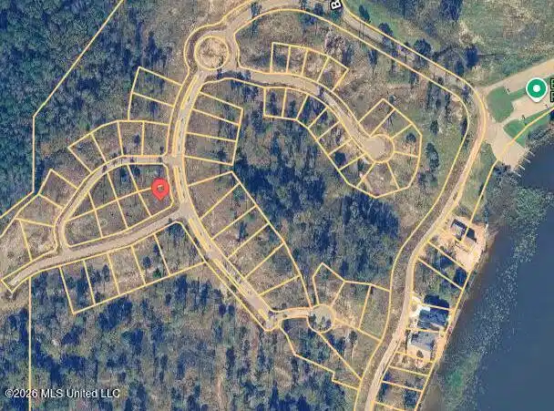 Image 1: Lot 40