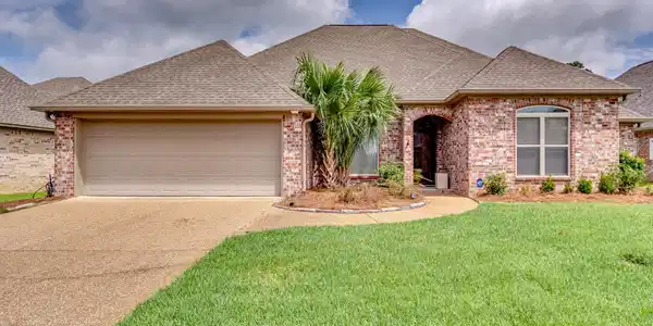 272 Hidden Hills Parkway