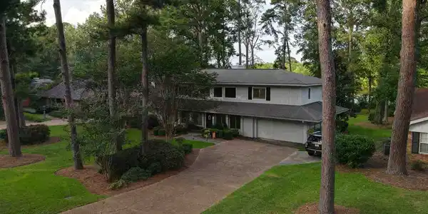 504 FOREST POINT DR