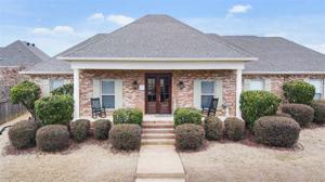560 EASTSIDE CV