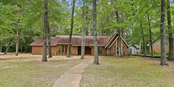 253 MAGNOLIA TRAIL