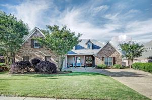553 Eastside Cove
