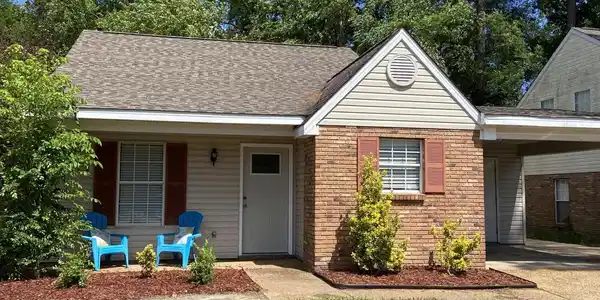 104 Shadow Hill Drive