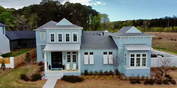 136 Natchez Drive N