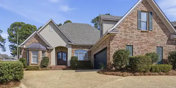 404 Bay Cove
