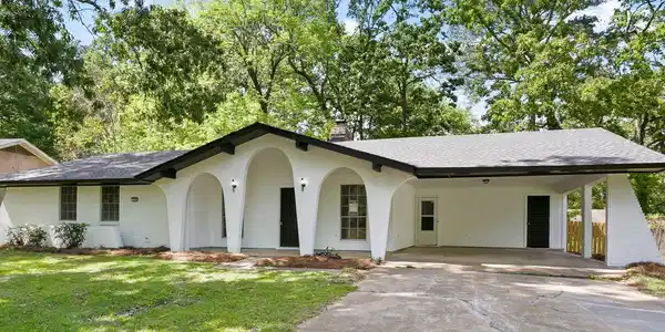 109 Forest Point Drive