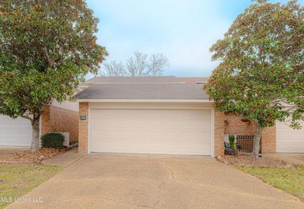418 Lakebend Place