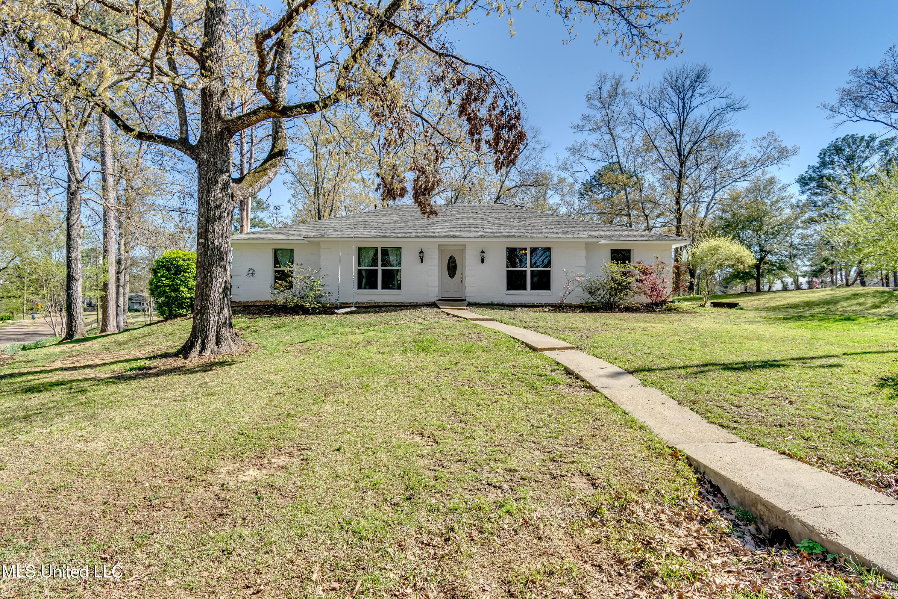 Image 1: 508 Pawnee Way-4