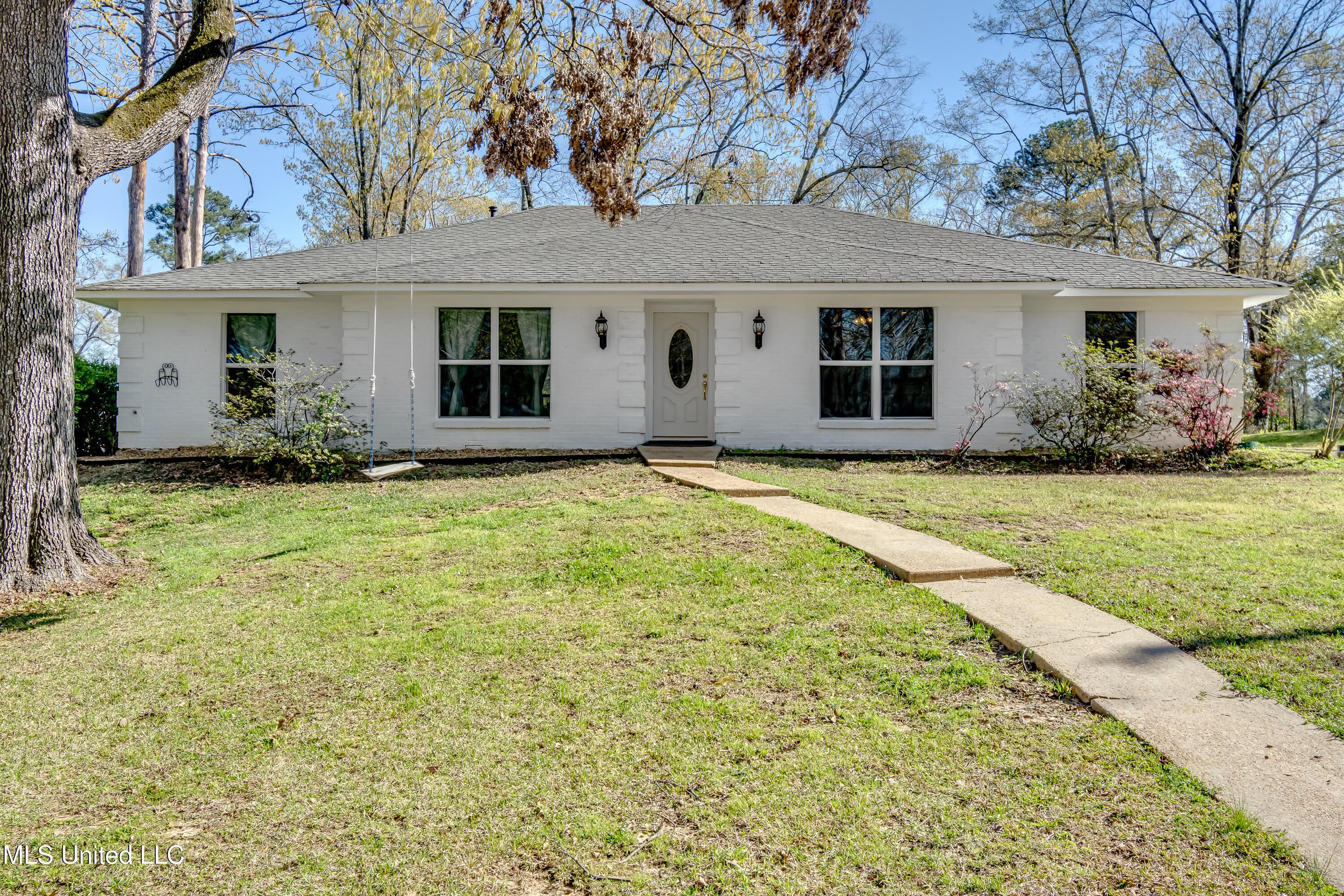 Image 2: 508 Pawnee Way-5